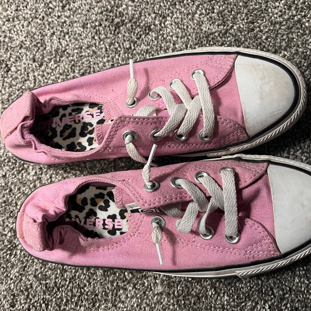 Converse Women’s Pink Sneakers